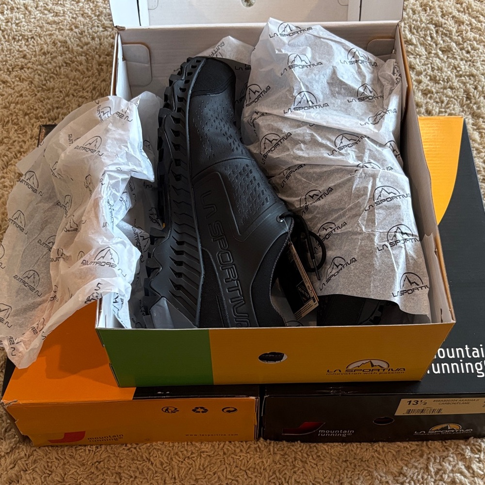 La Sportiva SPIRE GTX Trail HIKING Shoes - Rugged Outsole $85 only today